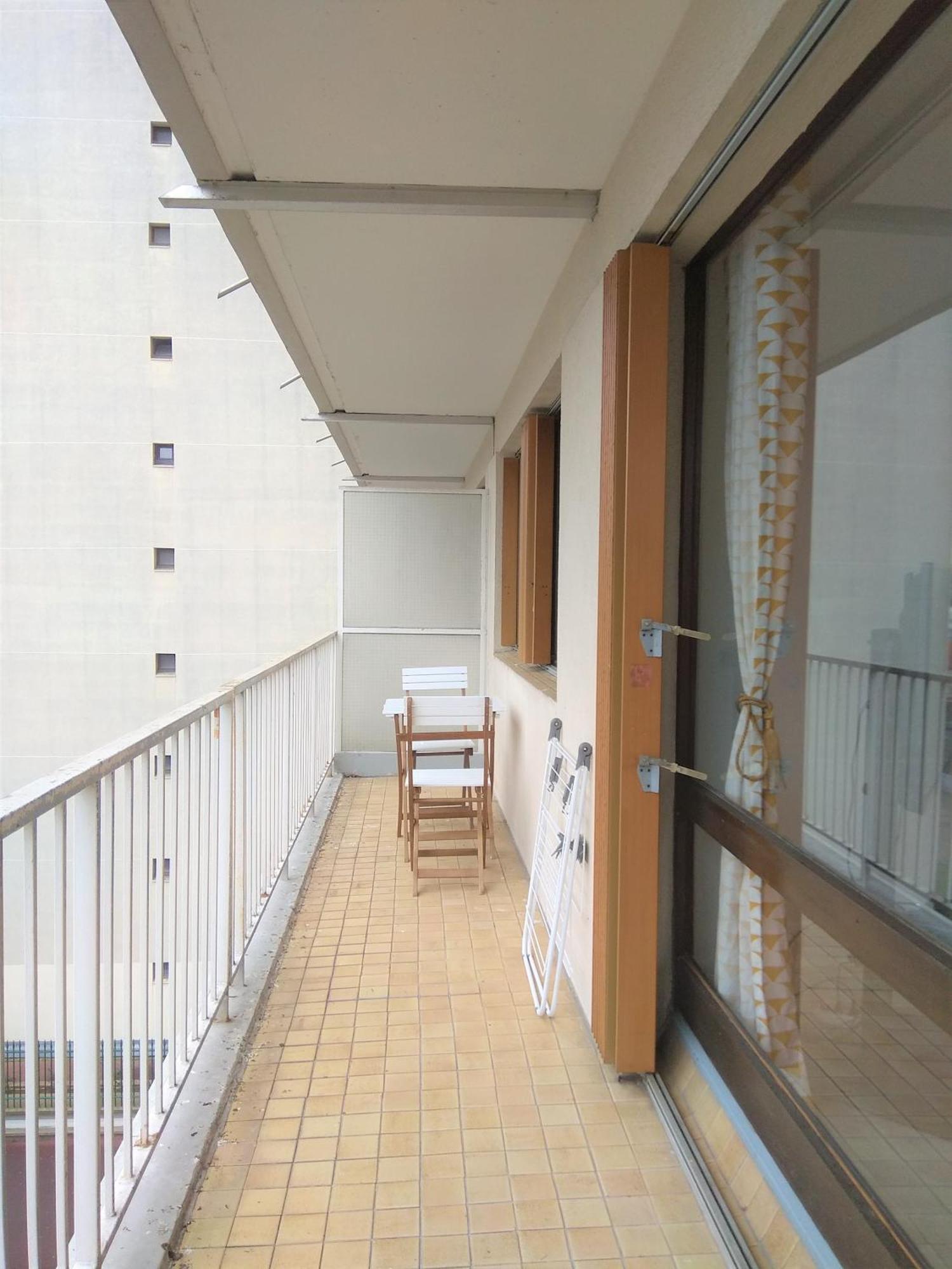 Budget Apart With Balcony And Great View Saint-Denis  Ngoại thất bức ảnh